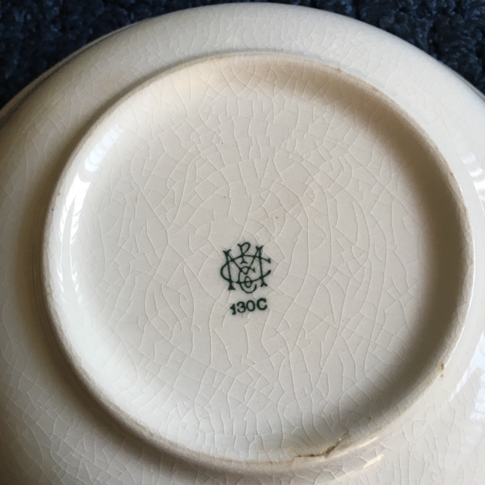 Vintage Dinner Bowls, Plate, and Salt and Pepper Shakers - Picture 5 of 14